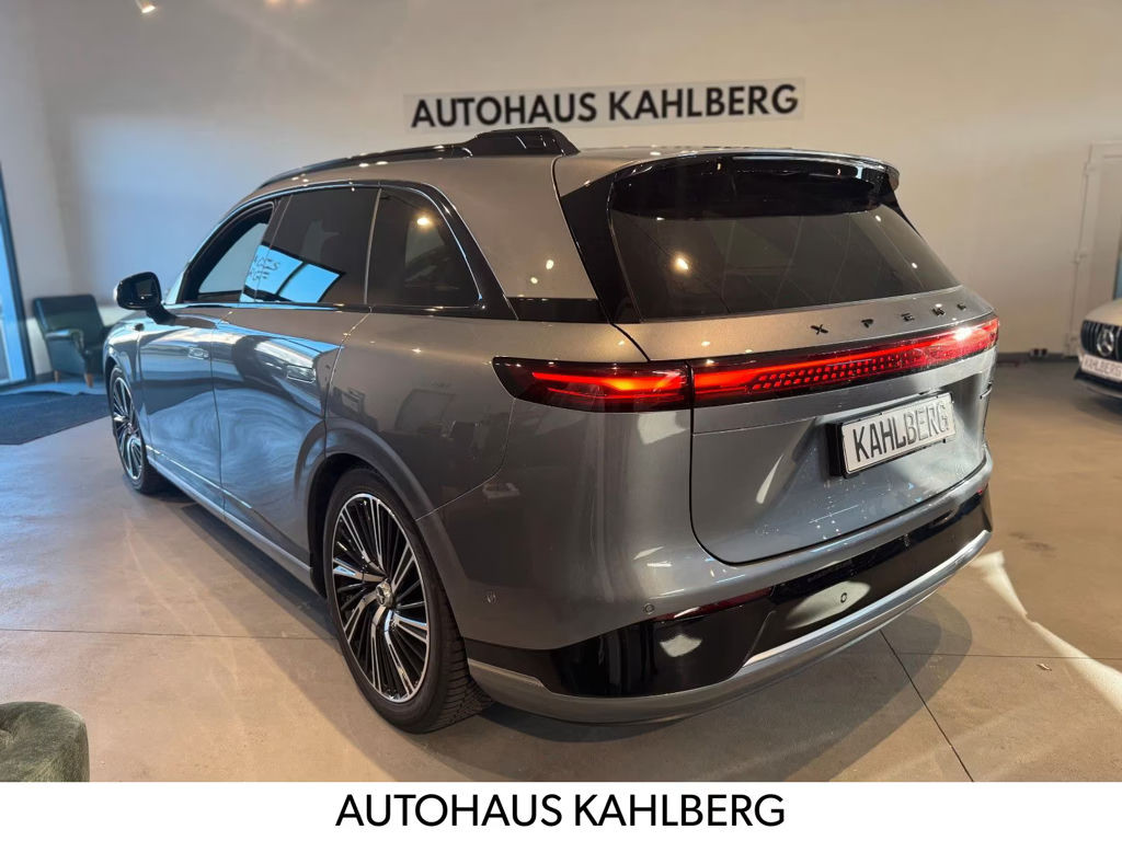 Xpeng G9