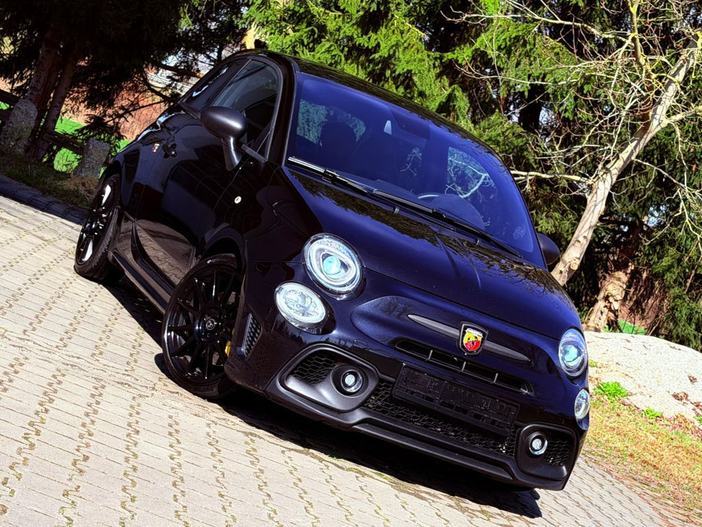 Abarth 695 2024 Benzine