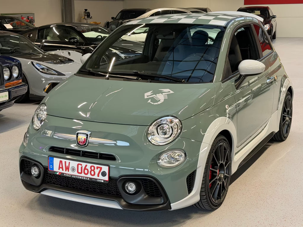 Abarth 695 2021 Benzine
