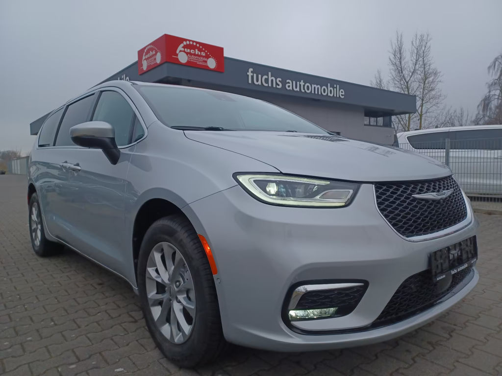 Chrysler Pacifica 2023 Benzine