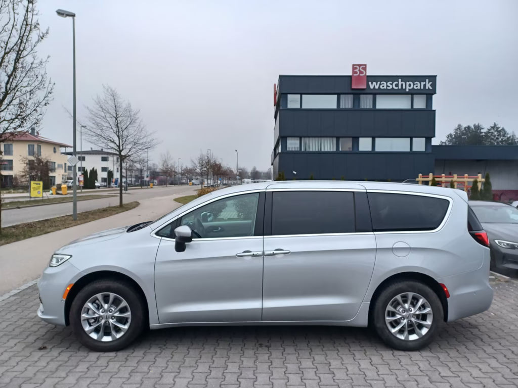 Chrysler Pacifica