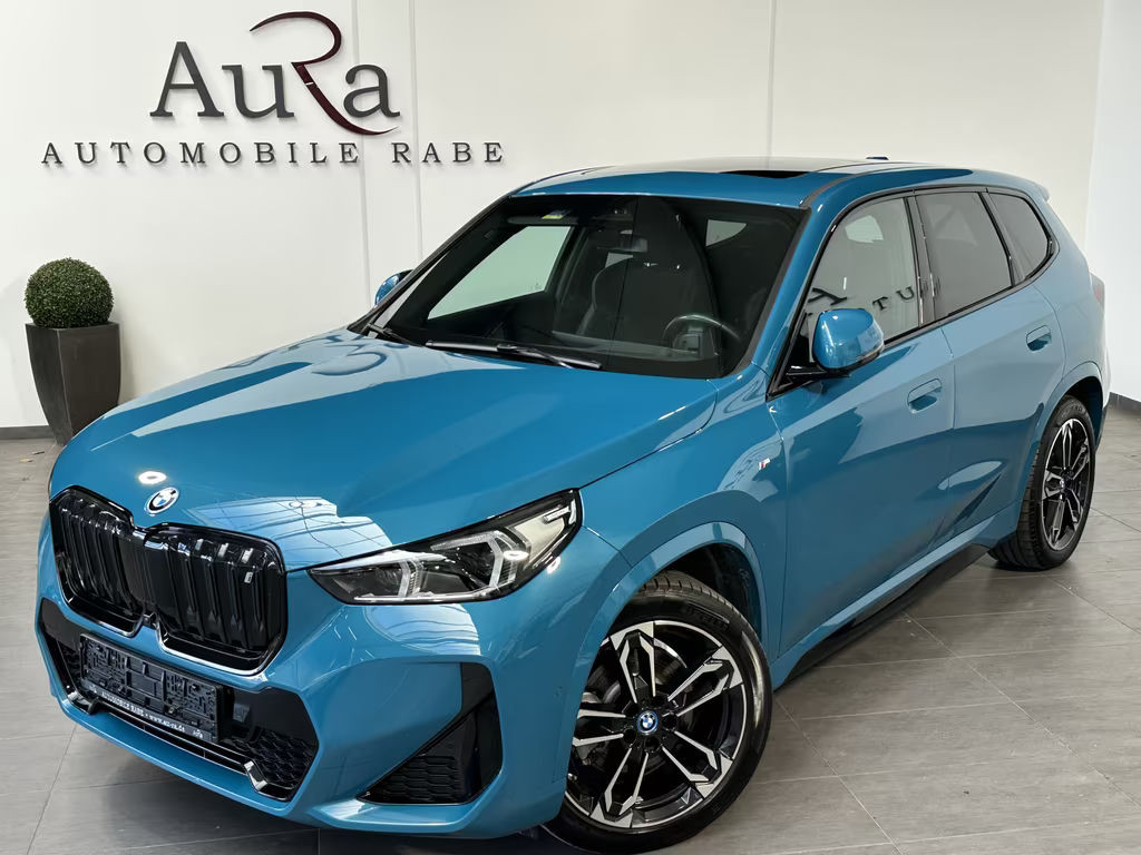 BMW iX1