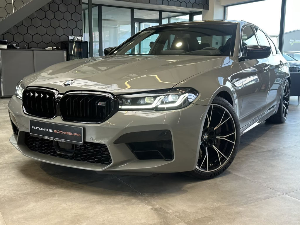 BMW M5 2023 Benzine