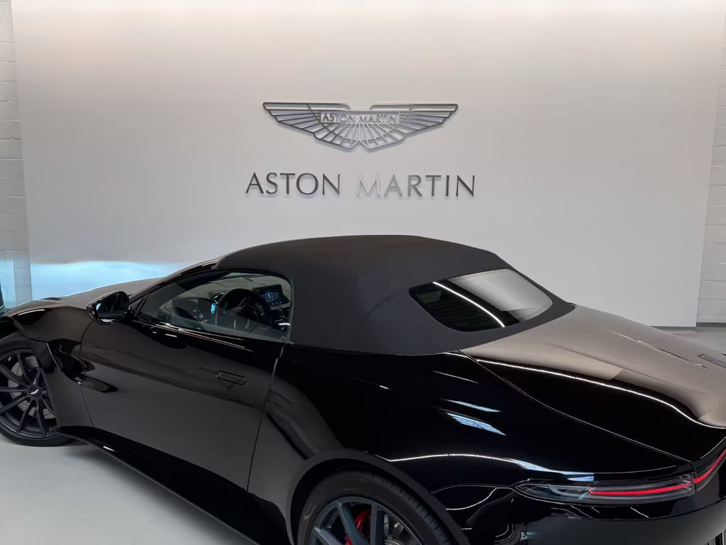 Aston Martin V8 Vantage