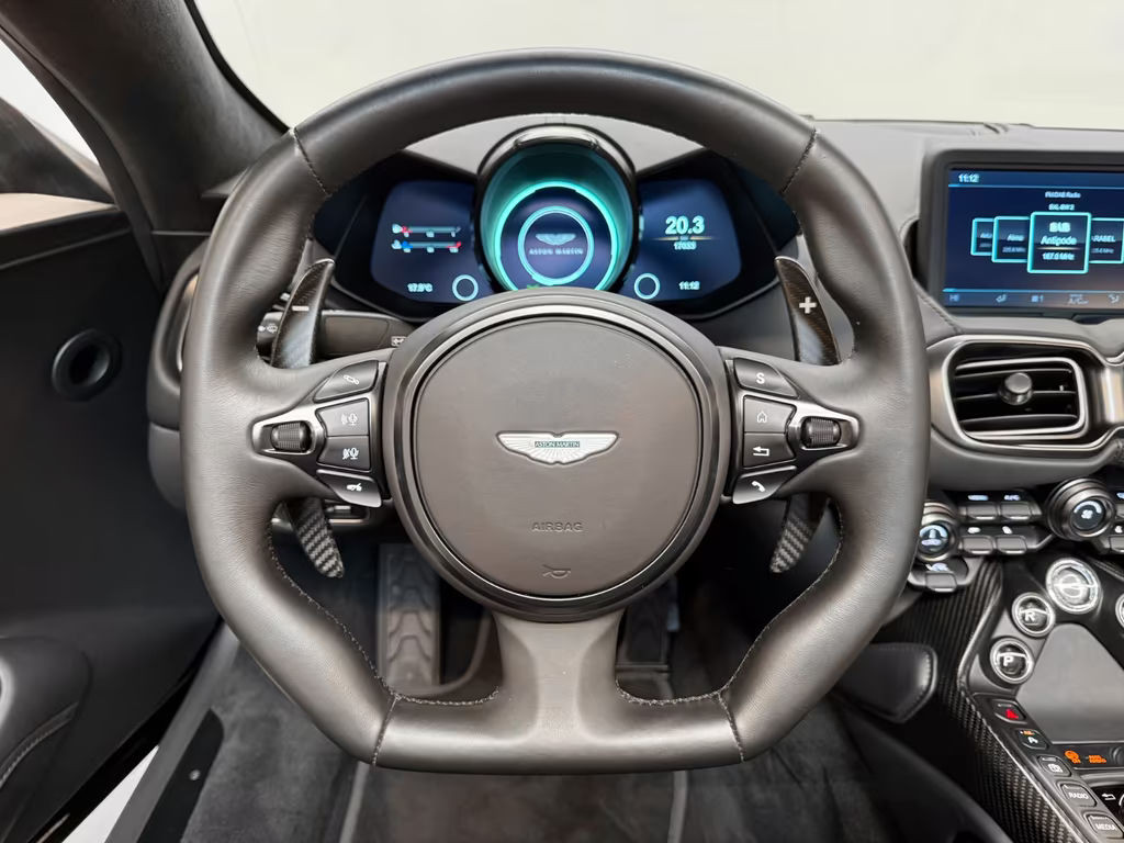 Aston Martin V8 Vantage