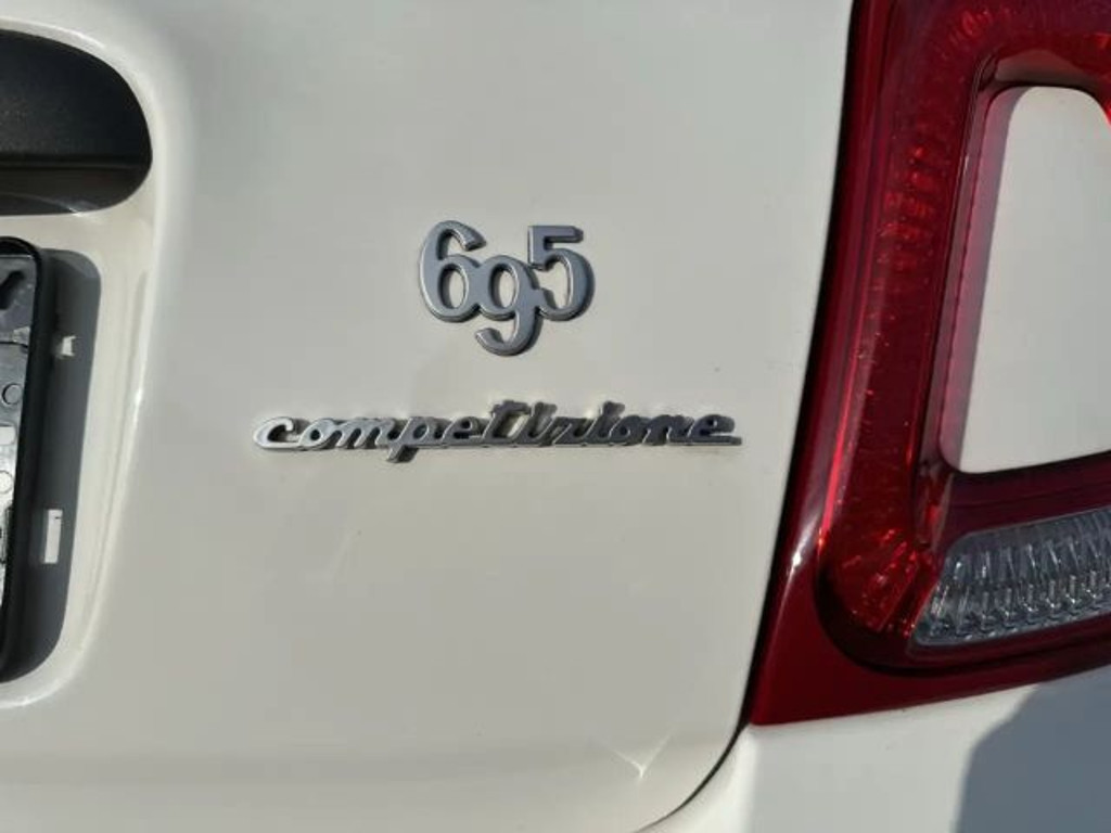 Abarth 695