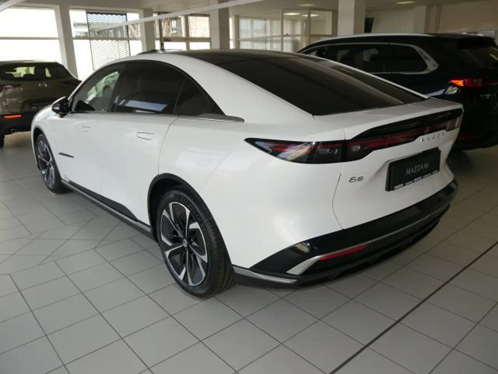 Mazda 6e