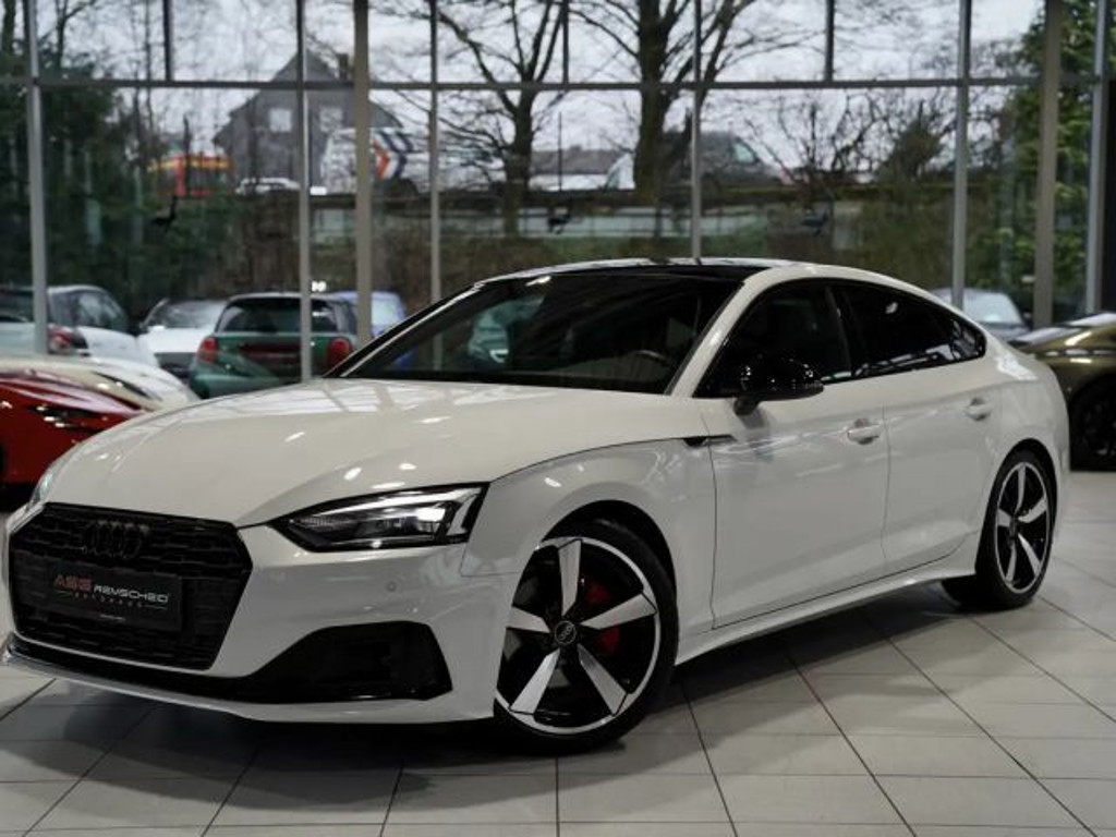 Audi A5 2022 Benzine