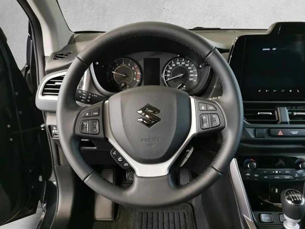 Suzuki S-Cross
