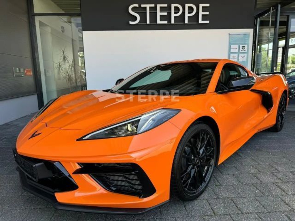 Corvette C8