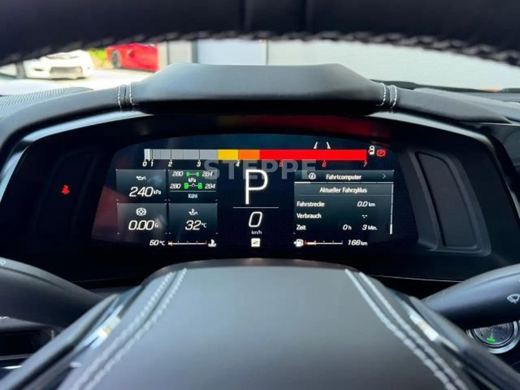 Corvette C8