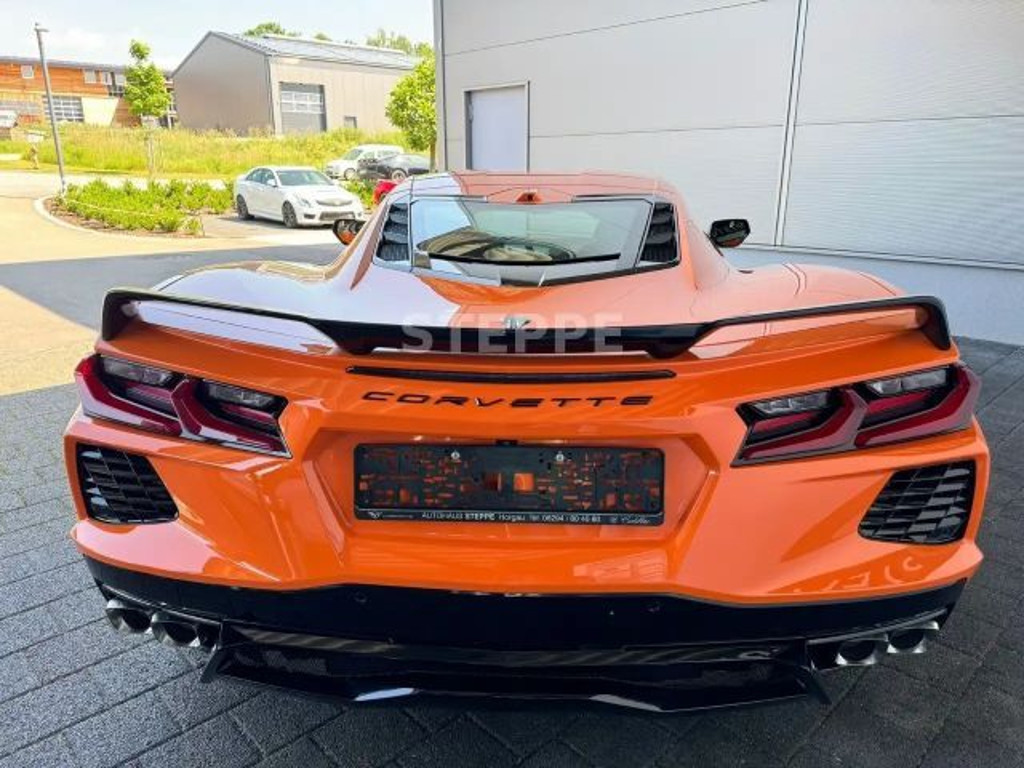 Corvette C8