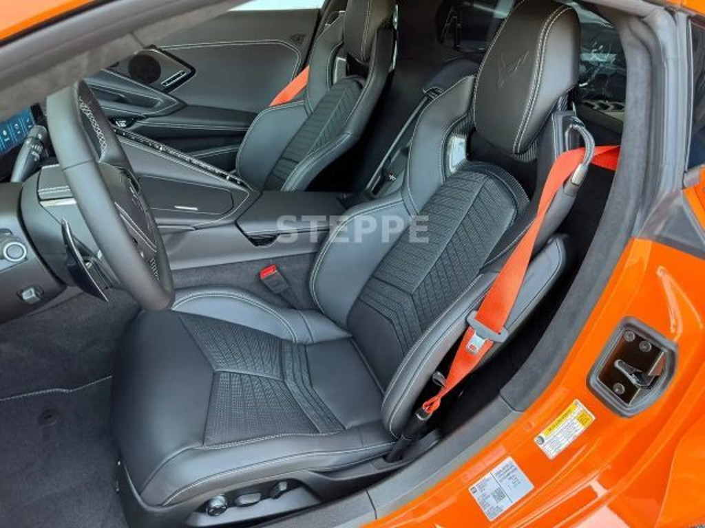 Corvette C8