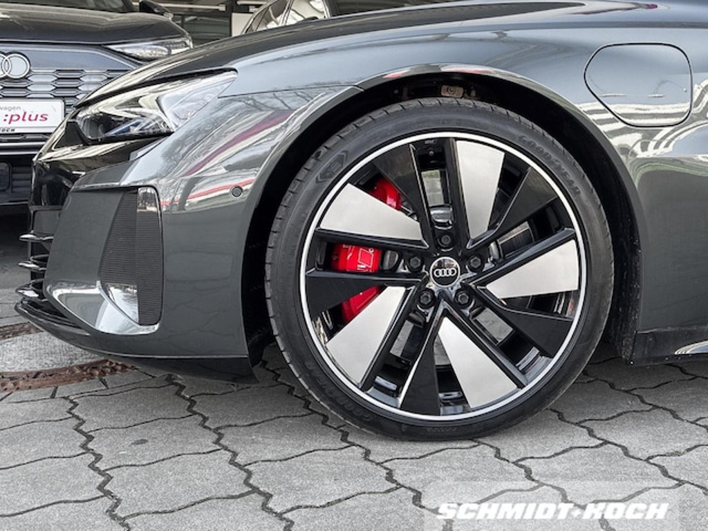 Audi RS e-tron GT
