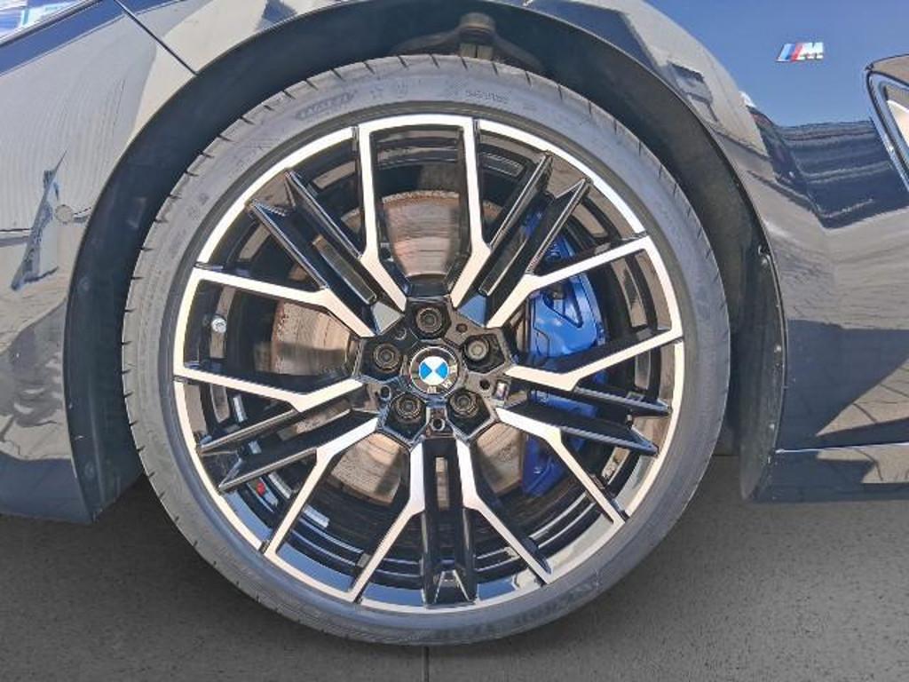 BMW M850