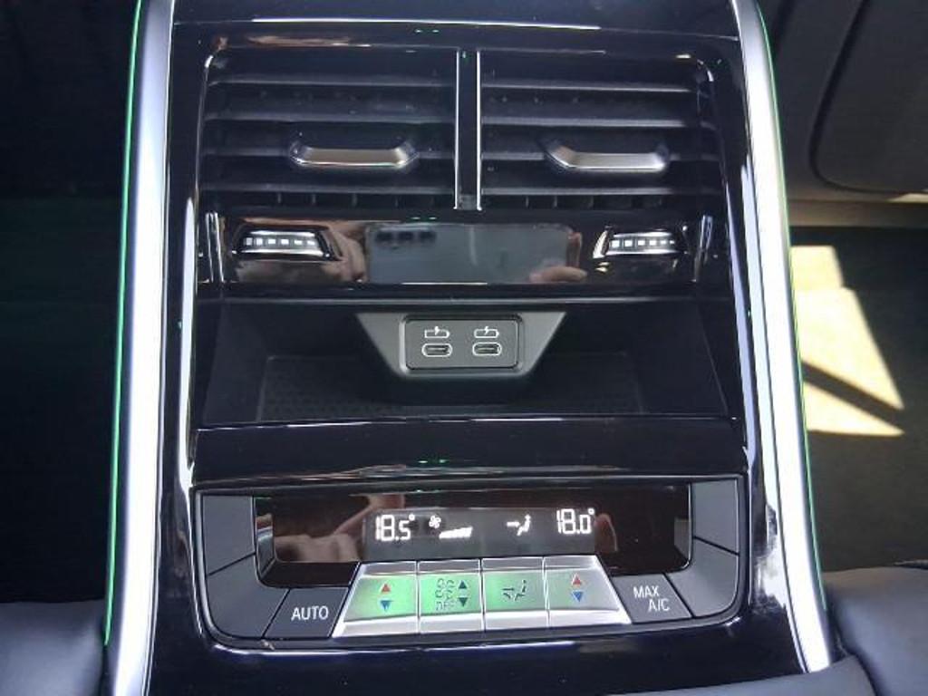 BMW M850