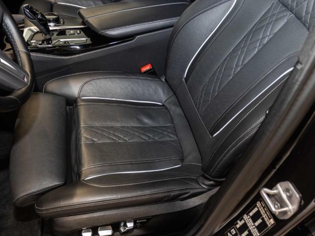 BMW M550 2022 Benzine