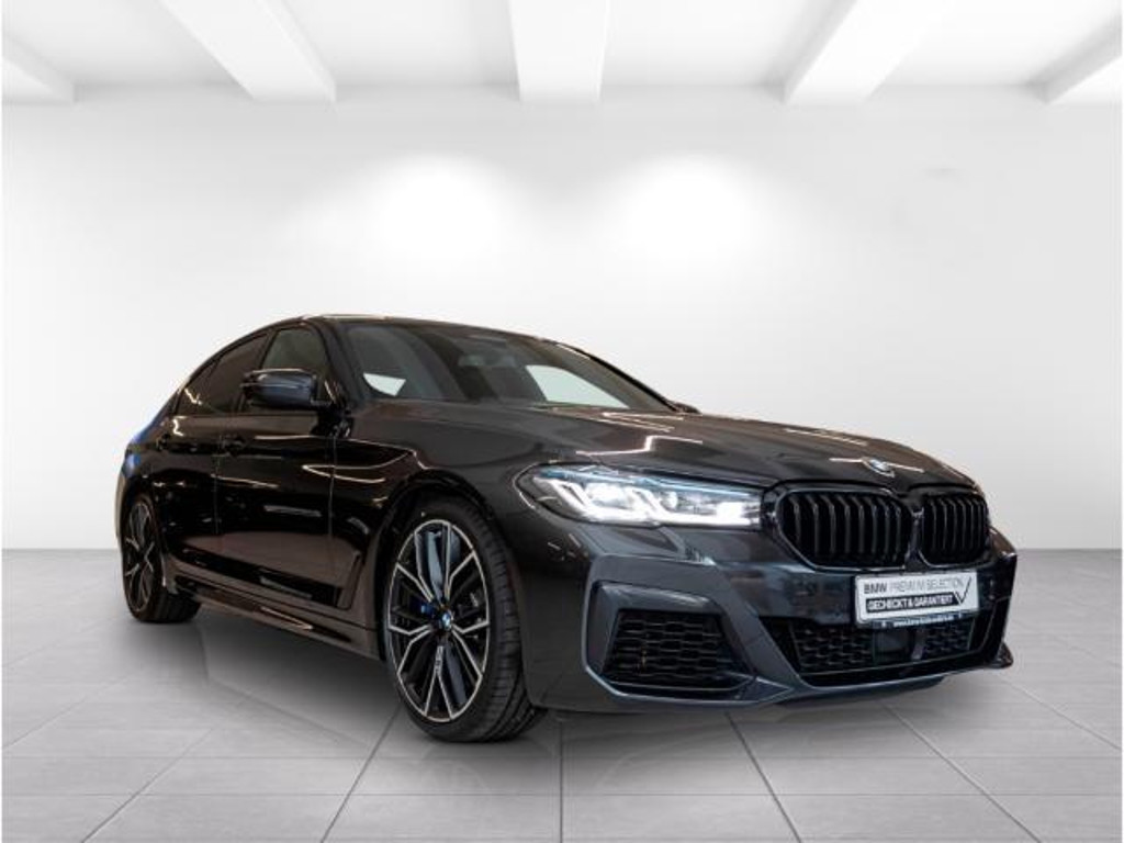 BMW M550