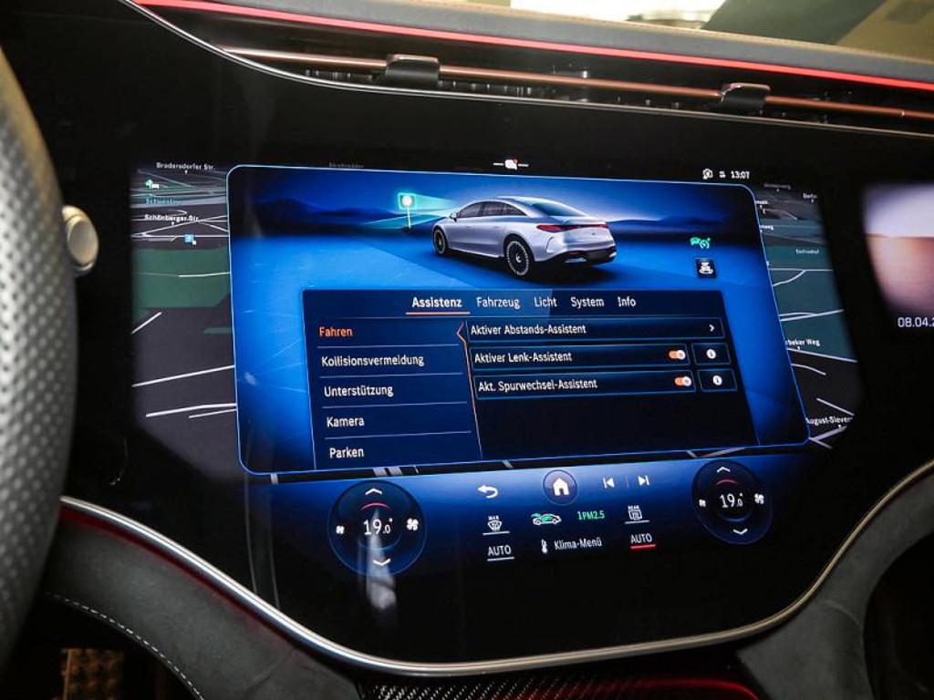Mercedes-Benz EQS