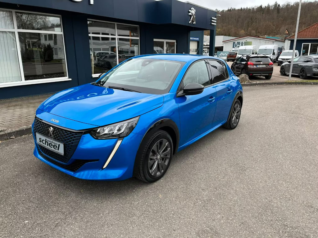 Peugeot e-208