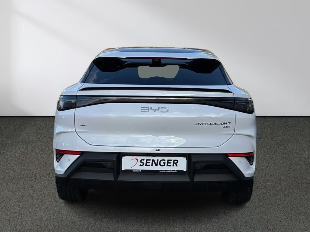 BYD Sealion 7