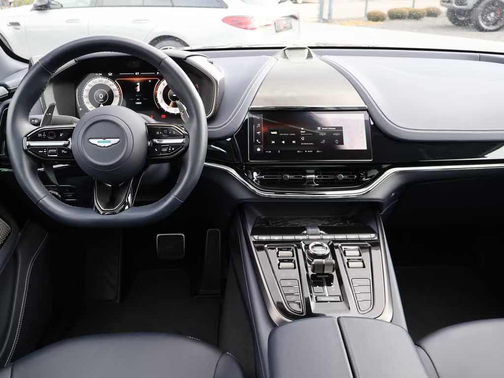 Aston Martin DBX