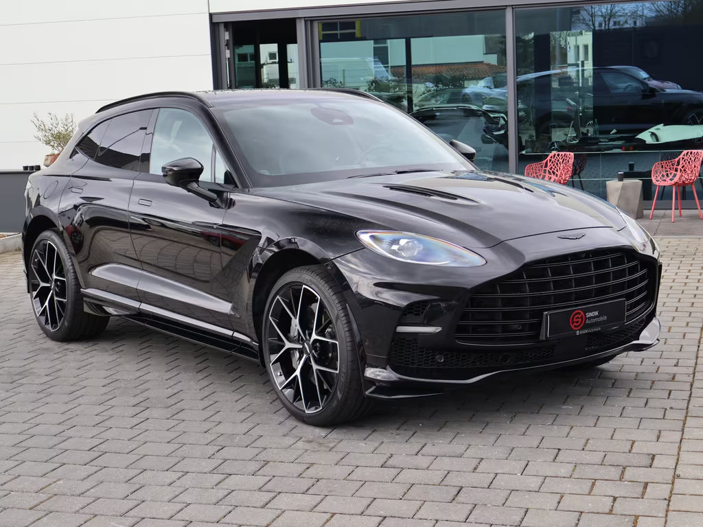 Aston Martin DBX