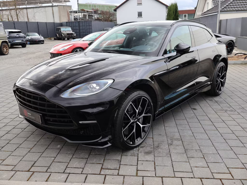 Aston Martin DBX