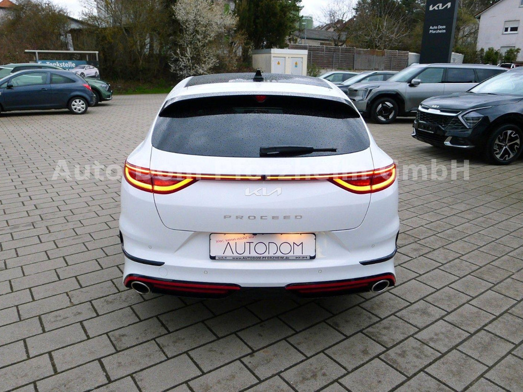 Kia ProCeed