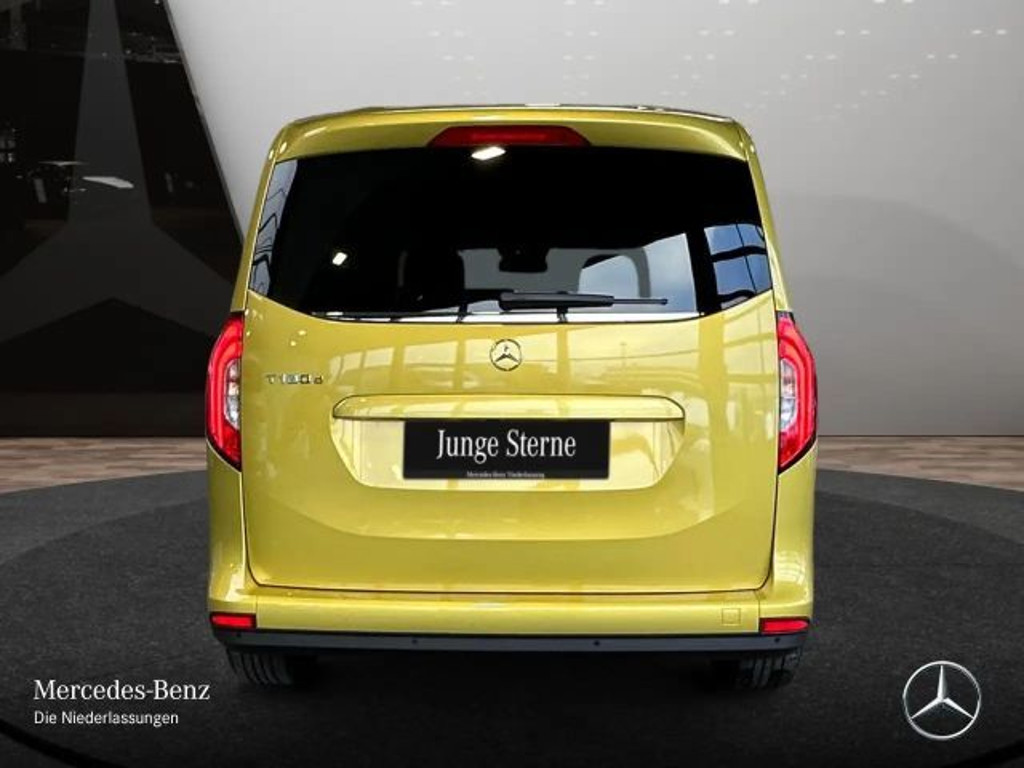 Mercedes-Benz T 180