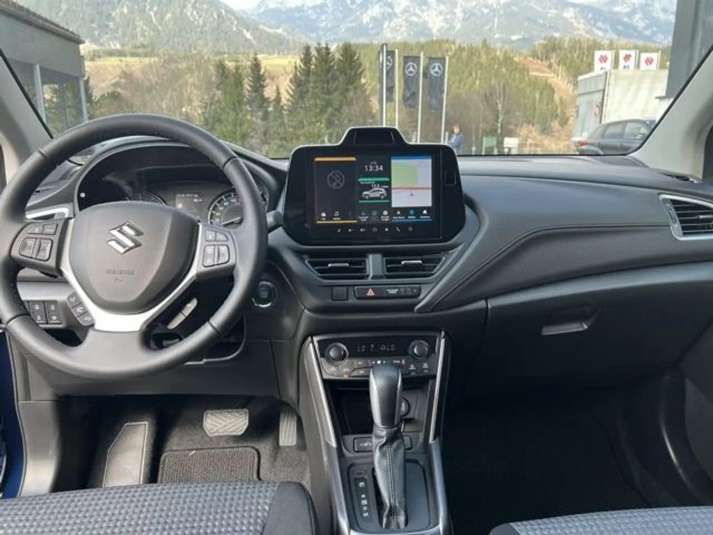 Suzuki S-Cross