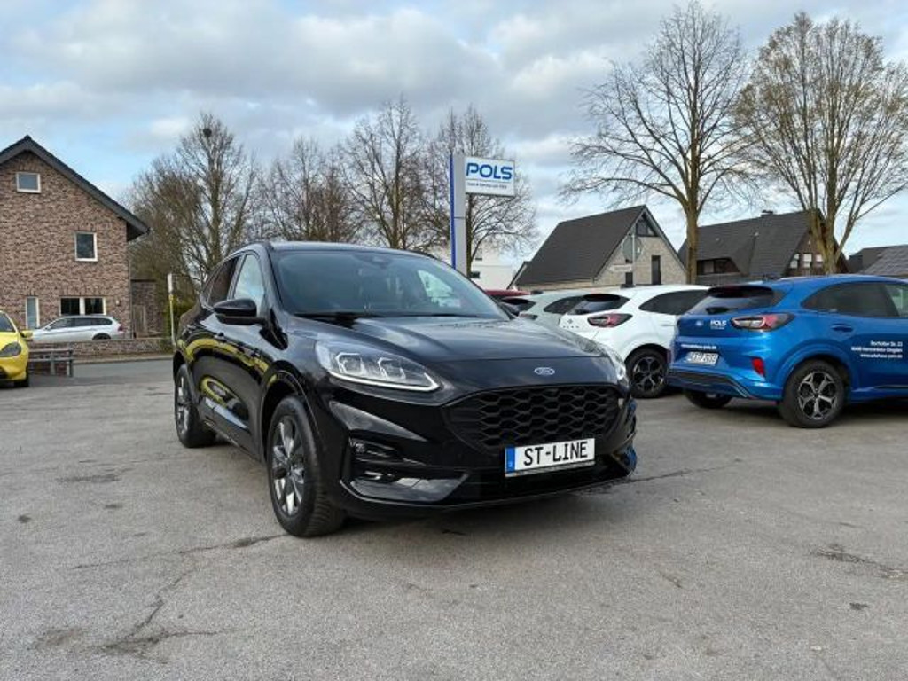 Ford Kuga 2023 Benzine