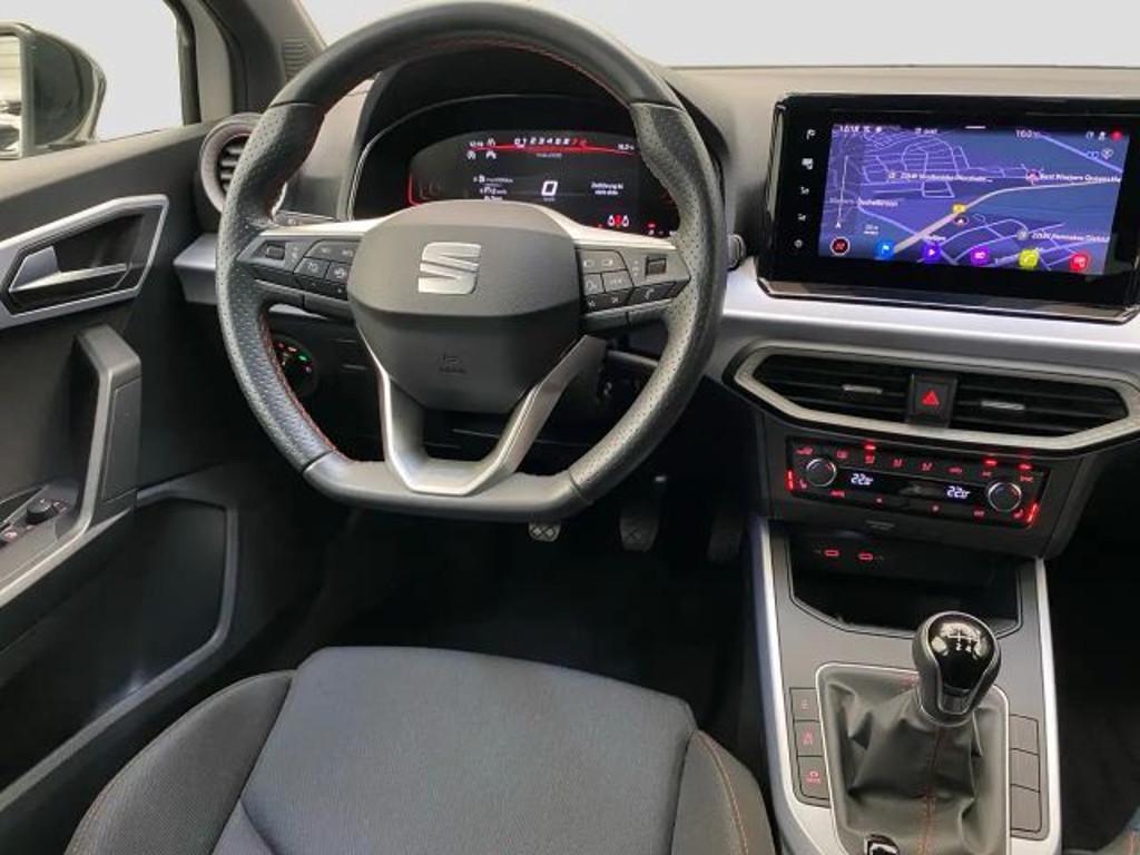Seat Arona
