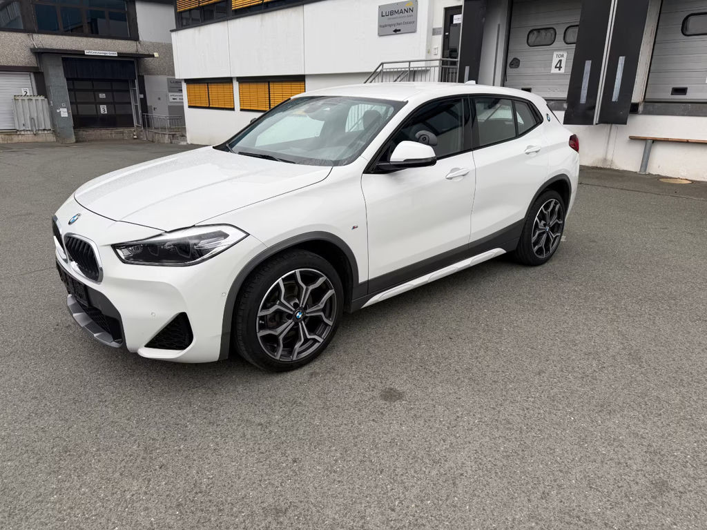 BMW X2