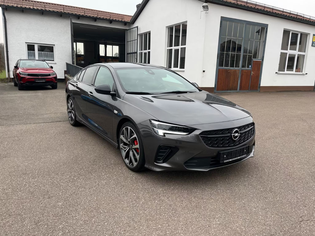 Opel Insignia 2022 Benzine