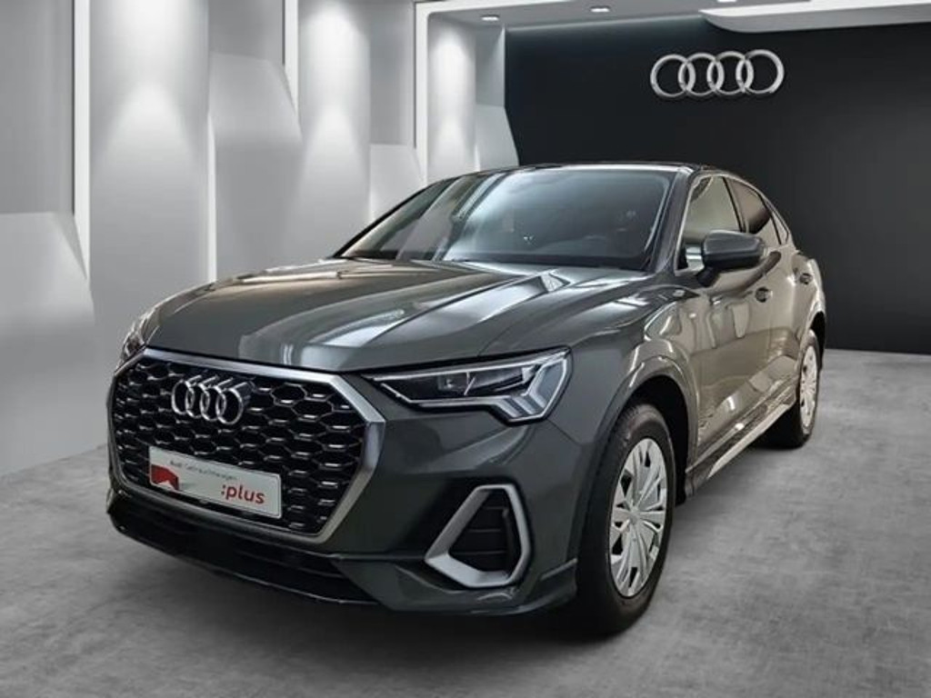 Audi Q3 2024 Benzine
