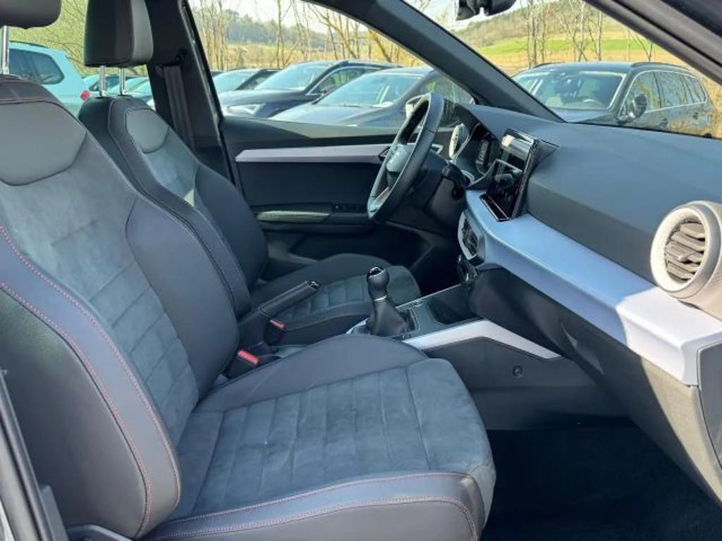 Seat Arona