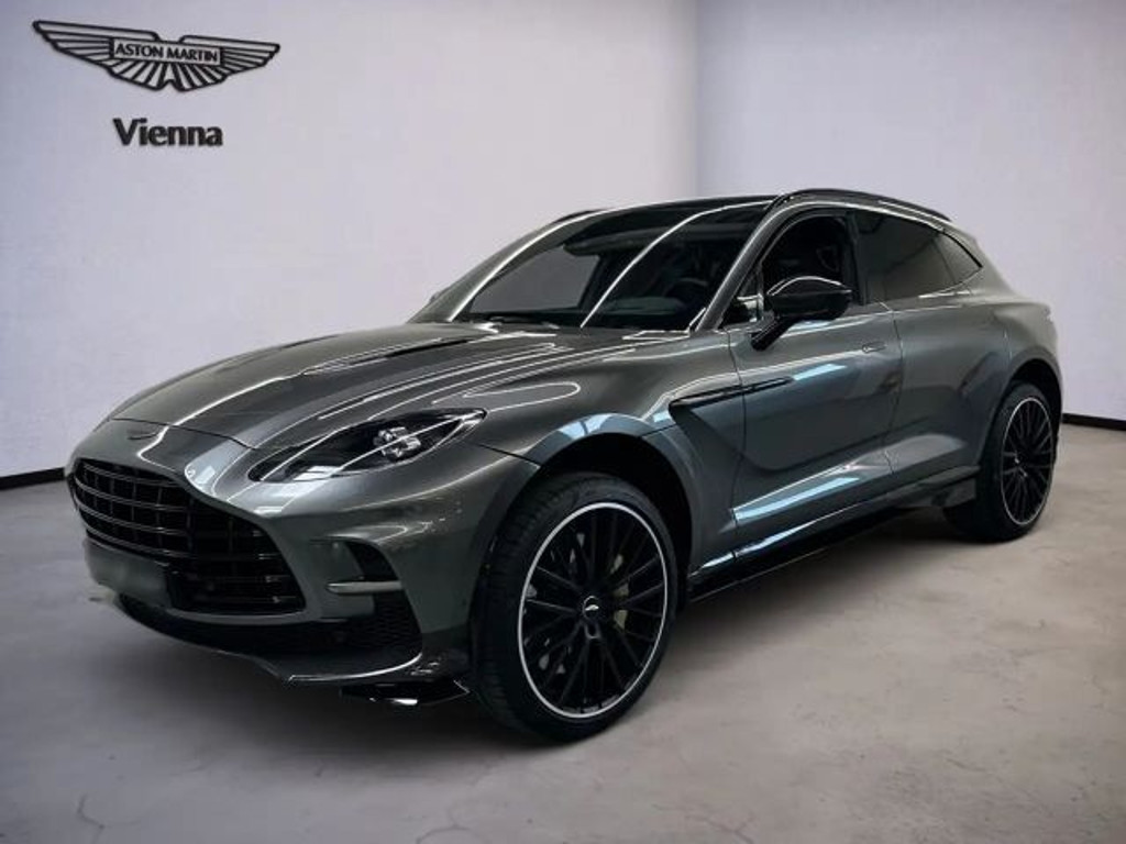 Aston Martin DBX 2023 Benzine