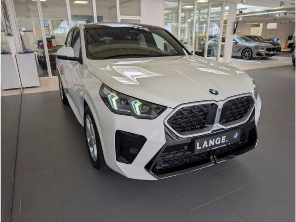 BMW X2
