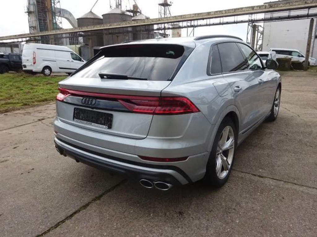 Audi SQ8
