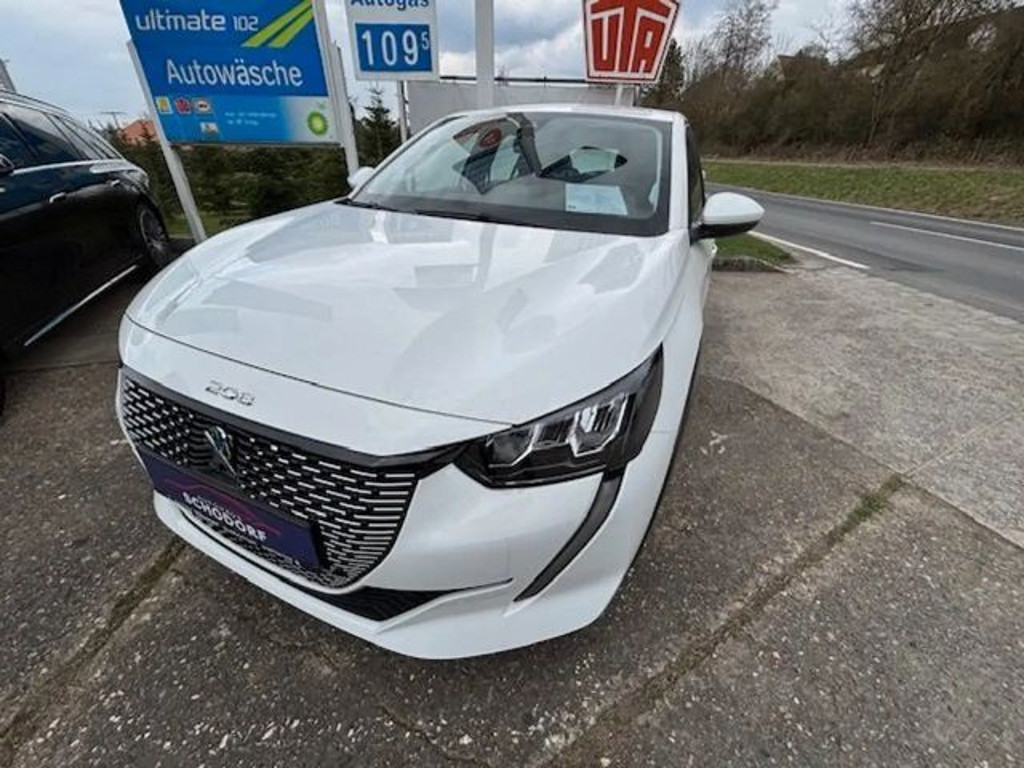 Peugeot e-208