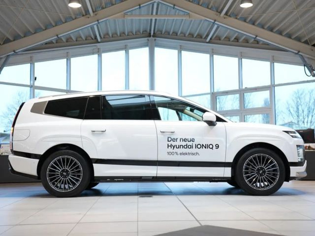 Hyundai IONIQ 9