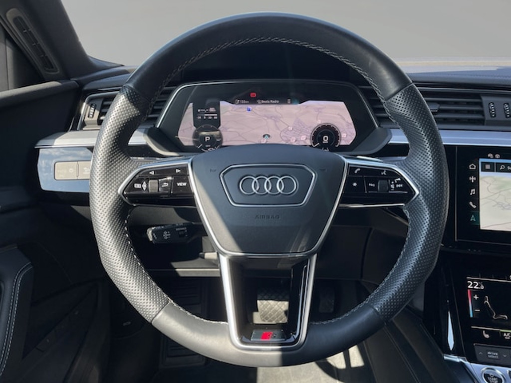 Audi e-tron