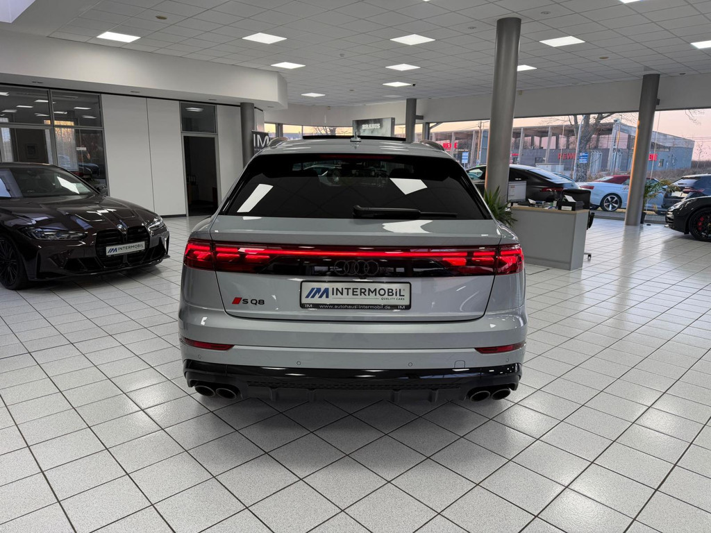 Audi SQ8