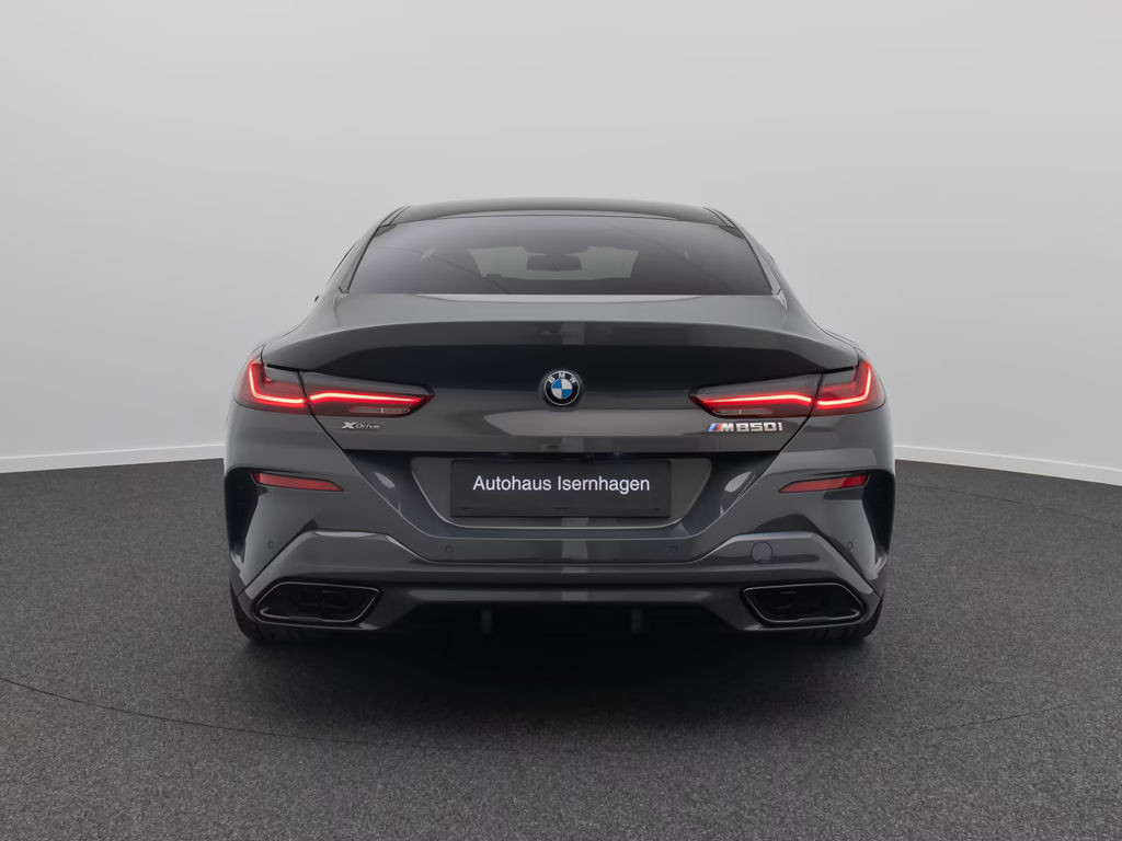 BMW M850