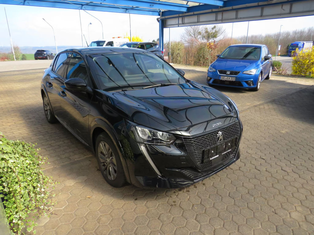 Peugeot e-208