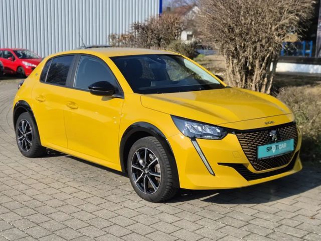Peugeot e-208