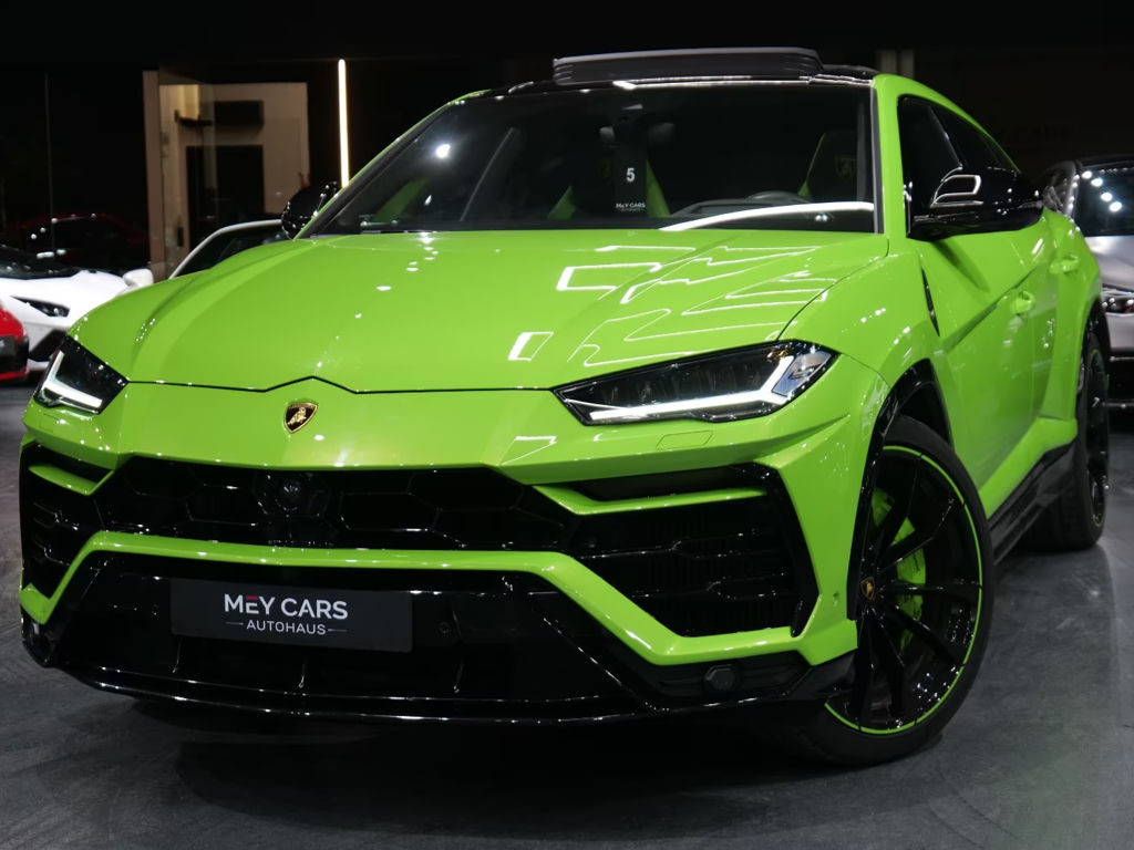 Lamborghini Urus 2022 Benzine