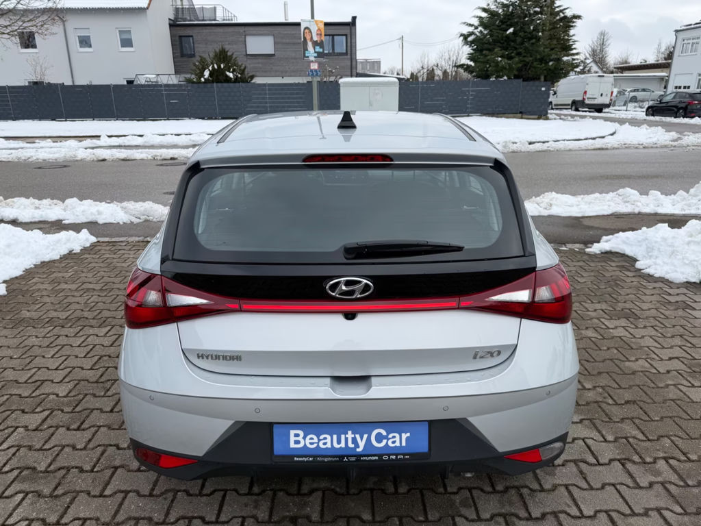 Hyundai i20