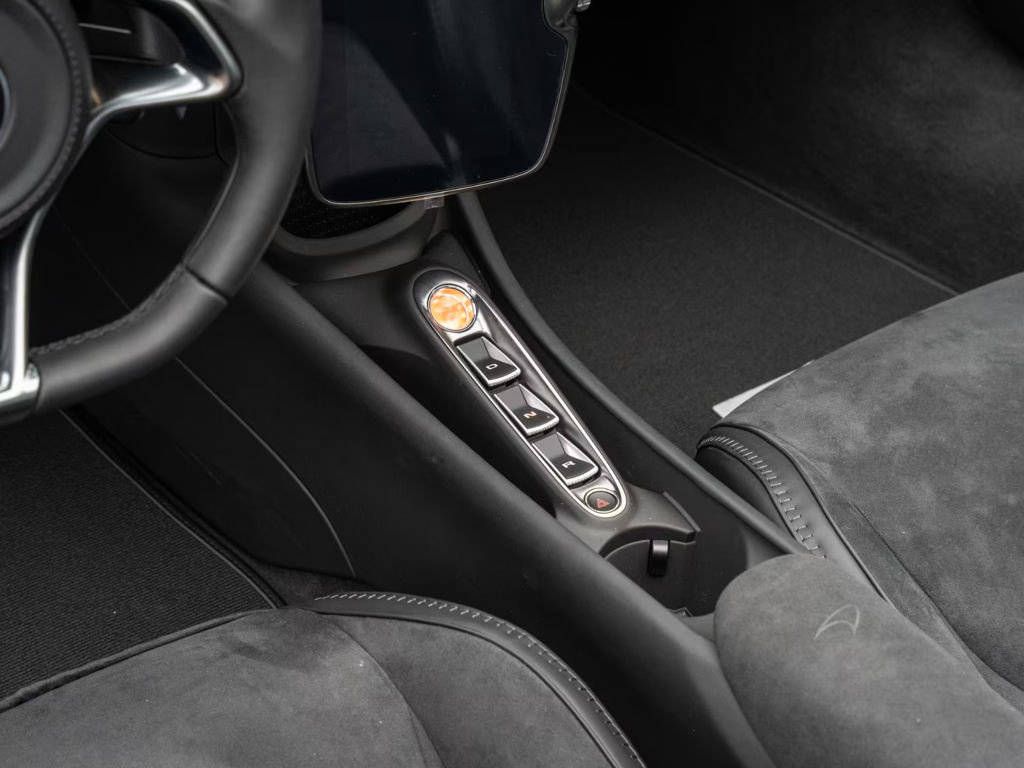 McLaren Artura